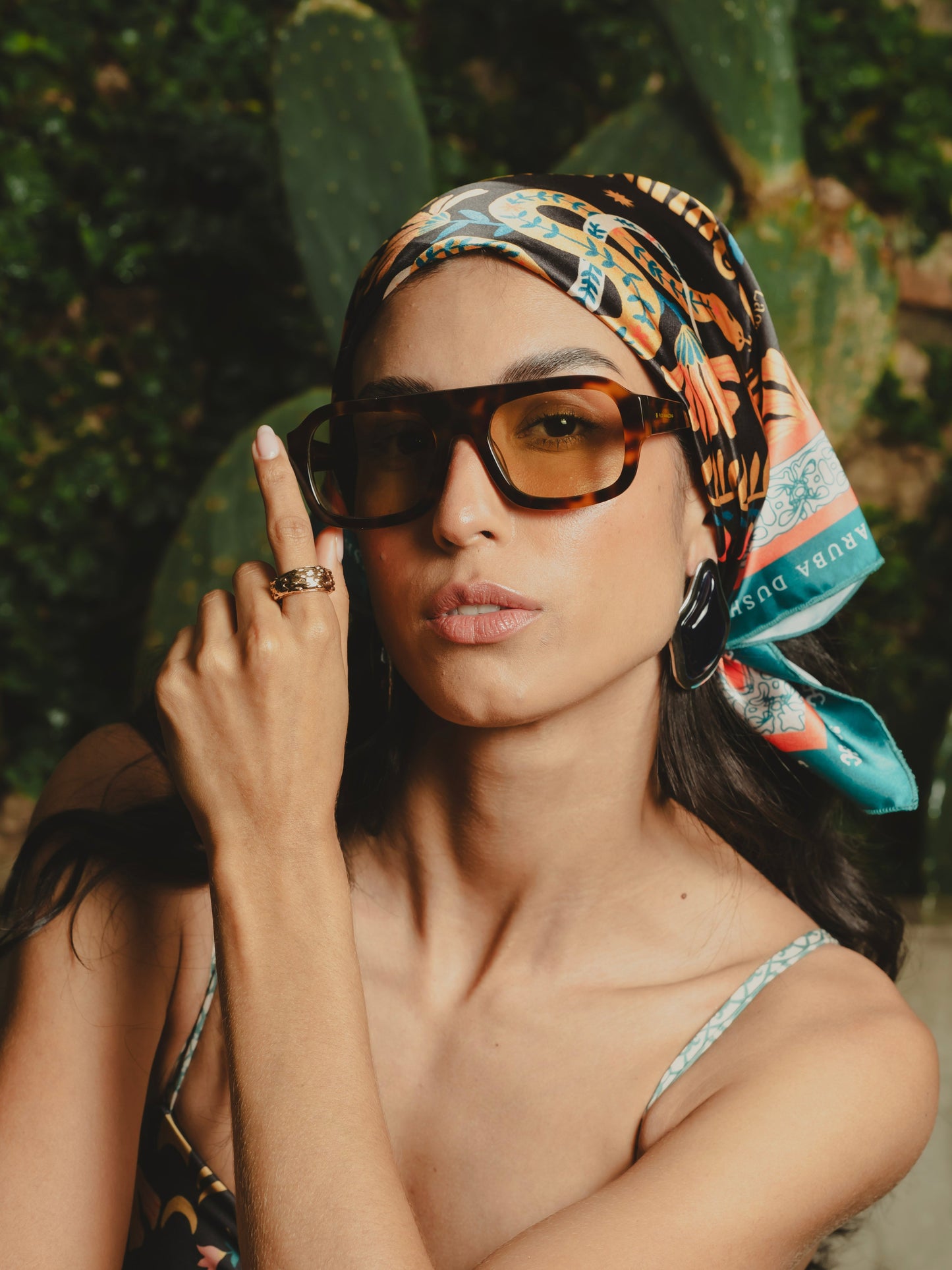 AKIRA SUNGLASSES Flor Amazona Colombia