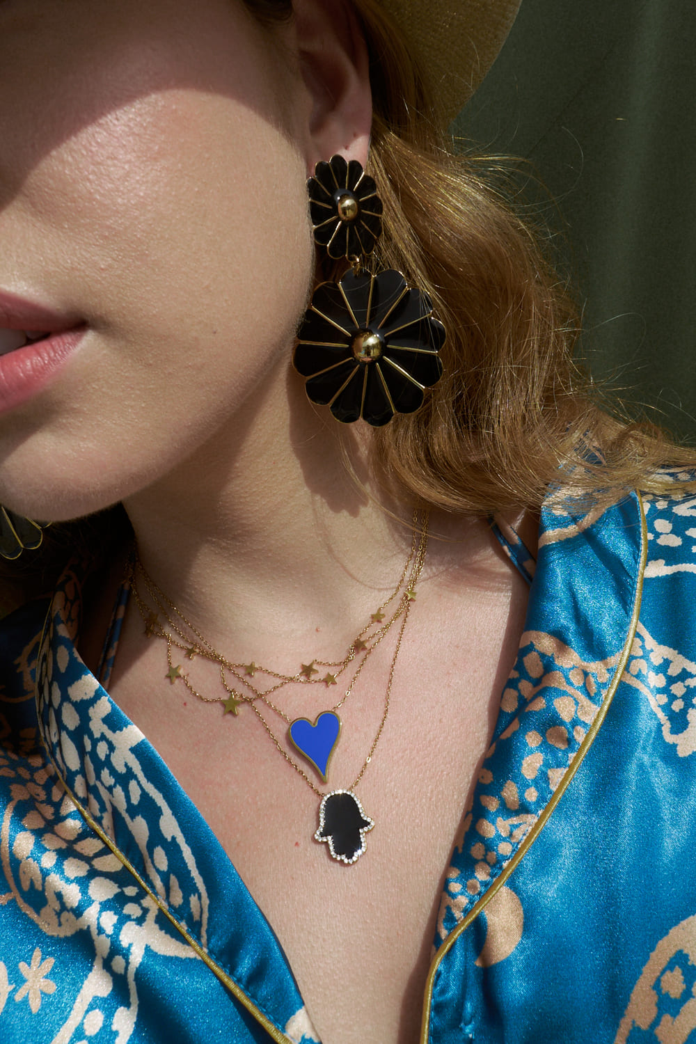 Fatima Hand Necklace Flor Amazona Colombia