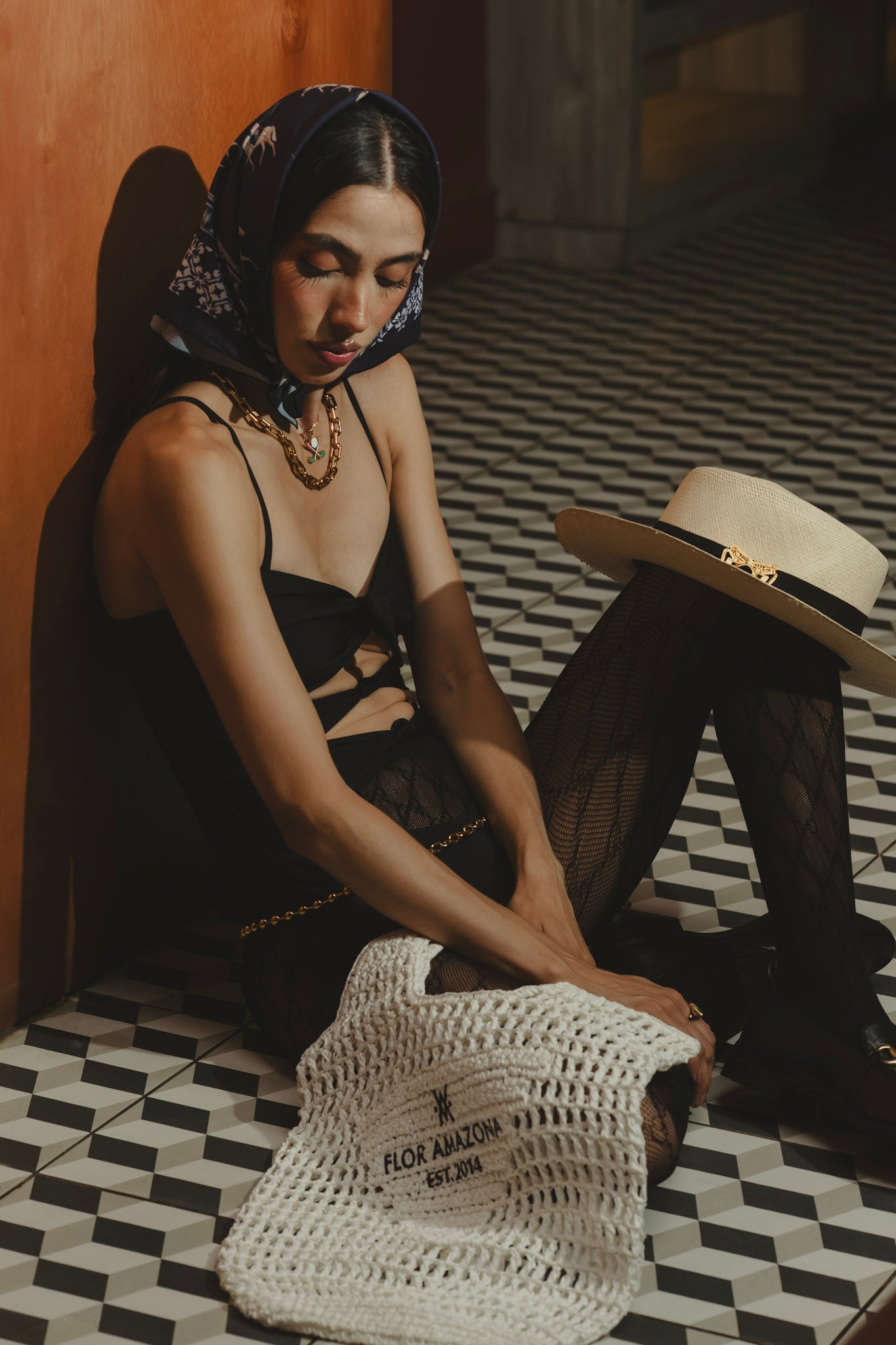 ENTERIZO TRES NUDOS NEGRO Flor Amazona Colombia