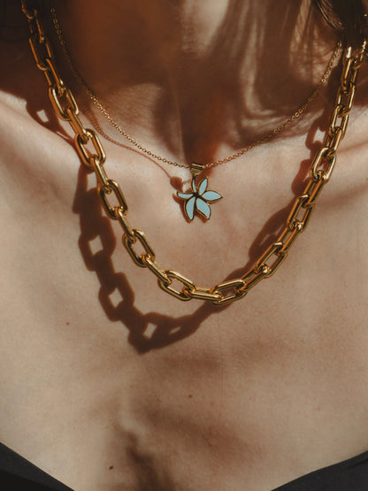 FLOR DE MAYO NECKLACE Flor Amazona Colombia