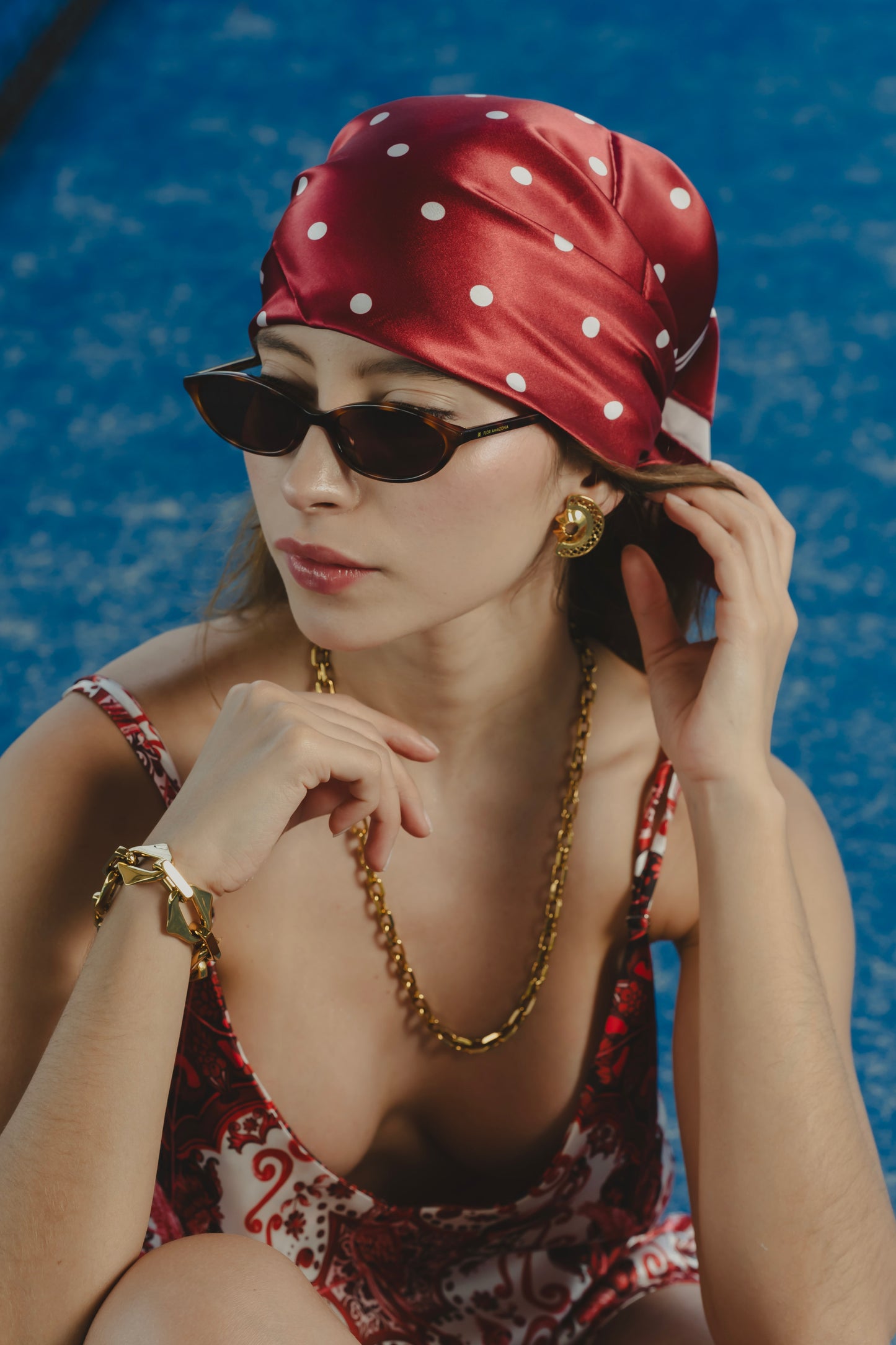 POLKA DOLTS CHERRY SCARF