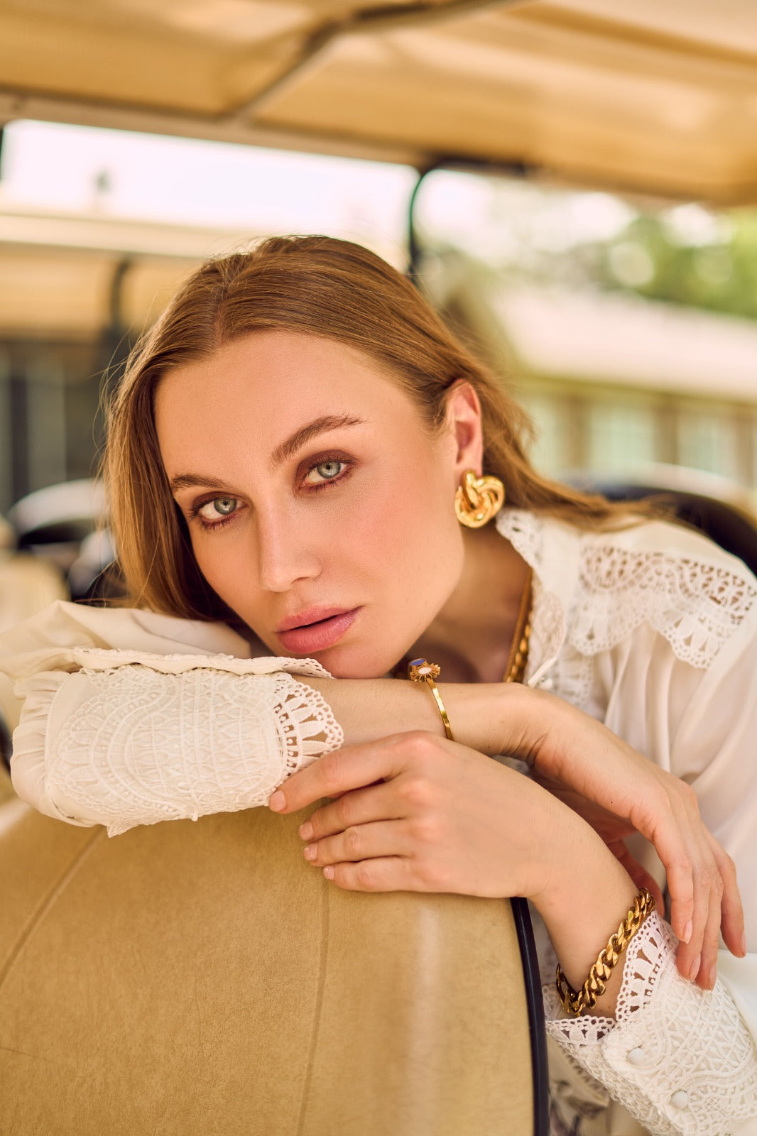 ARTHEMISA EARRINGS Flor Amazona Colombia