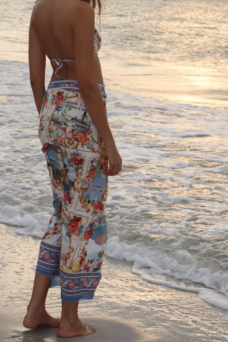 Heráldica Beach Wrap Flor Amazona Colombia